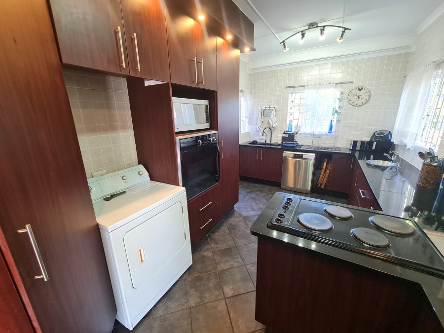 3 Bedroom Property for Sale in Aston Bay Eastern Cape